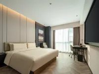 Atour Hotel, Longmen Avenue, Longmen Station, Luoyang Hotels near Luo Long