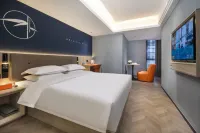 Ease Hotel · Zhi (Yichang Three Gorges Visitor Center Binjiang Wanda)