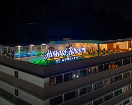 Howard Johnson by Wyndham Kota Kinabalu City Centre (formerly Hotel Shangri-La Kota Kinabalu) Hotels in Kota Kinabalu