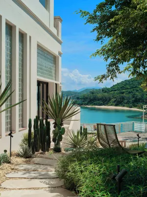 Mansong Blue Island Yijing Scenic Vacation Homestay (Shenzhen Nan'ao) - Private Pools