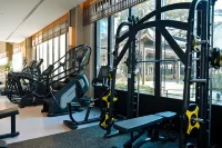 Huanghai Hotel (No.2 Bathing Beach‑Fisherman's Wharf Branch) - Gym