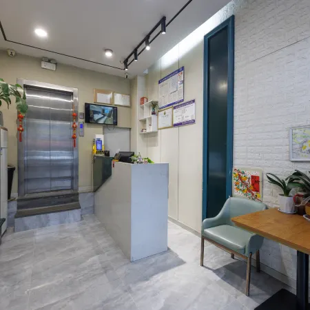 Linquan Aixin Hotel