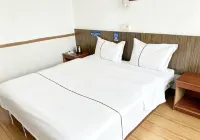 Emperor Jiangmen Hotel