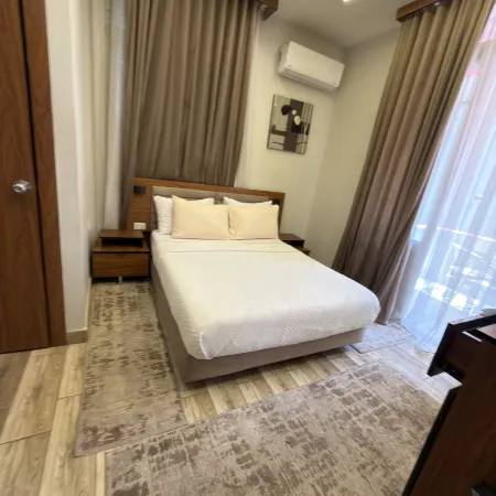 Italia House Hotel