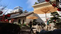 Horse Caravan Inn
