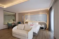 PHOENIX CHENG SHUANG HOTEL