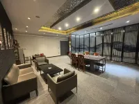 Qingcheng Hotel (Nantong Xinghu Development Zone 101)
