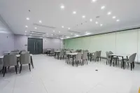 Xinyu Hotel (Shijingshan Bajiao Amusement Park Subway Station Branch)