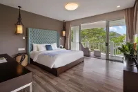 DiStay Beachfront Villa - Free Airport Pickup - Villas
