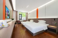 Kuntai Homestay (Gulei New Port City)