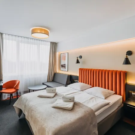 Hotel New Skanpol Отели рядом с достопримечательностью «Причал Колобжега»
