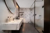 Bengbu South Station Wanda Moments Hotel