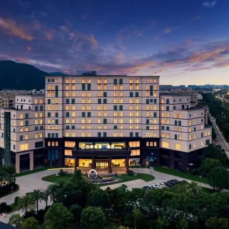 Duogao Mixiang Dujia Hotel (Ningbo Xiangshan Passenger East Station Xiangshan Port Road)