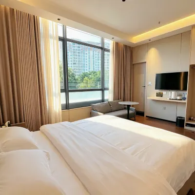 Lianying Apartment (Shanwei High-Speed Railway Station) Hotels near Shanmei Square