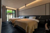 Mile Shuxia Hot Springs Homestay - balcony