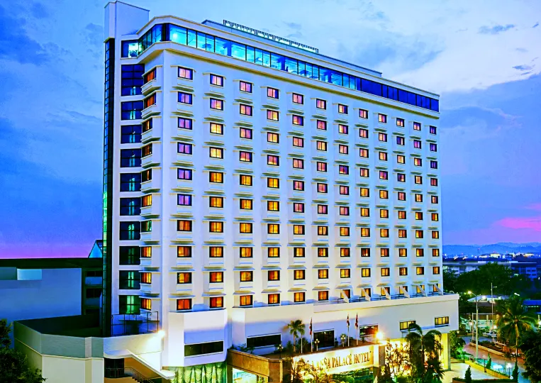 Lanna Palace 2004