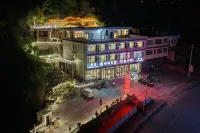 Zhijin County Qingxi Homestay - Pet friendly