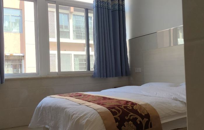 Chizhou Mingmen Business Hotel
