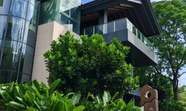 Shenzhen Pingshan Mountains and Seas Hall Hotel