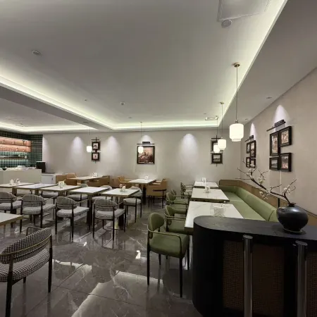 Qiyu Hotel (Futian Port Branch of Shenzhen Convention and Exhibition Center)