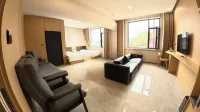 Zhalantun Mogoqi Town Senbao Hotel - 2 ดาว