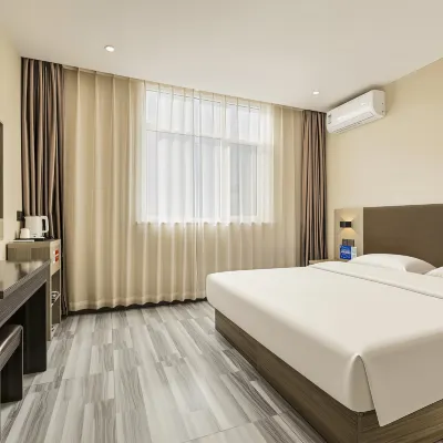 Yiju Hotel (Shijiazhuang Zhonghua North Street Branch) Hotels near Adorable Pet Enchanted