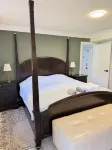 UBC/South Van 2BD Family Suite - 2 Sao