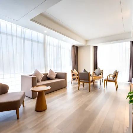 Maple Hotel (Ordos Civic Center)