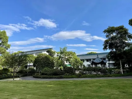 Quzhou Hotel Yingbin Building Отели в г. Цюйчжоу