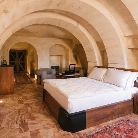 Maiya Hotel