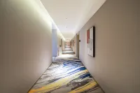 Jiahua Hotel (Wanzaitanyu Branch) Отели в г. Ваньчжай