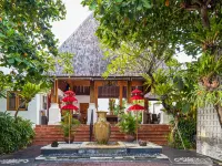 Villa Kayu Raja Hoteles cerca de Templo Petitenget