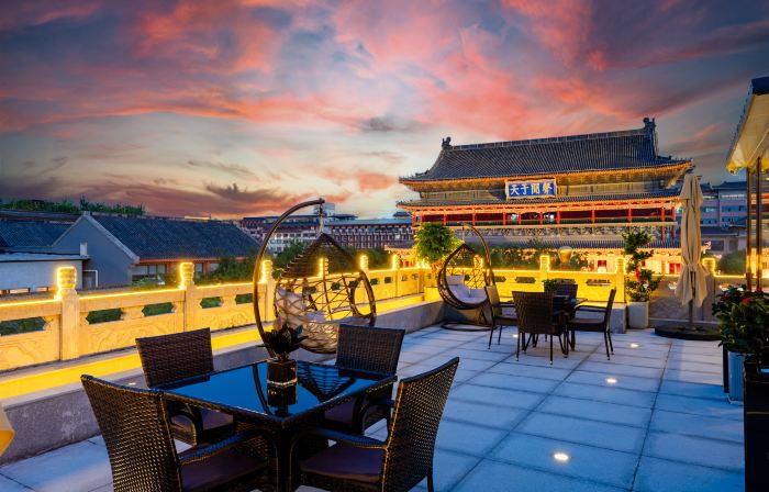 Meili Maple Hotel (Xi'an Bell Tower Metro Station Huimin Street Branch)