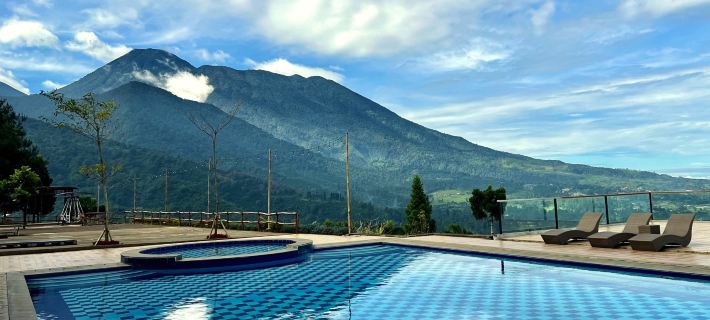 Alinson Sunset Hill Hotels in Bogor Regency