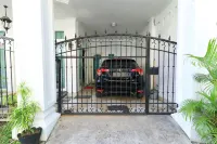 Ge JacMart Homestay Makassar Hotels in Ujung Pandang