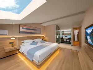 Yushe Yunshan Designer Hot Spring Hotel (Jiuzhaigou Scenic Area Visitor Center)