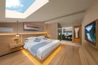 Yushe Yunshan Designer Hot Spring Hotel (Jiuzhaigou Scenic Area Visitor Center)