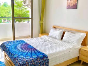 Ledong Zhongyun Homestay