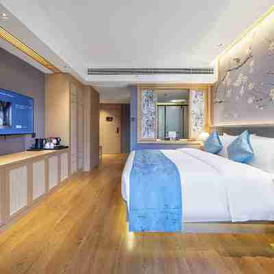 Howard Johnson Lake Serenity hot springs hotel Xichang Rooms