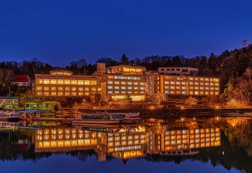 Yukai Resort Premium Enakyo Kokusai Hotel - Housity