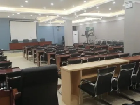 Changling Kaiyue Business Hotel (Changling Bus Station) Hotels in Changling