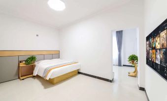 Le Xiang Yu Hotel ( Xiangyang East Railway Station)