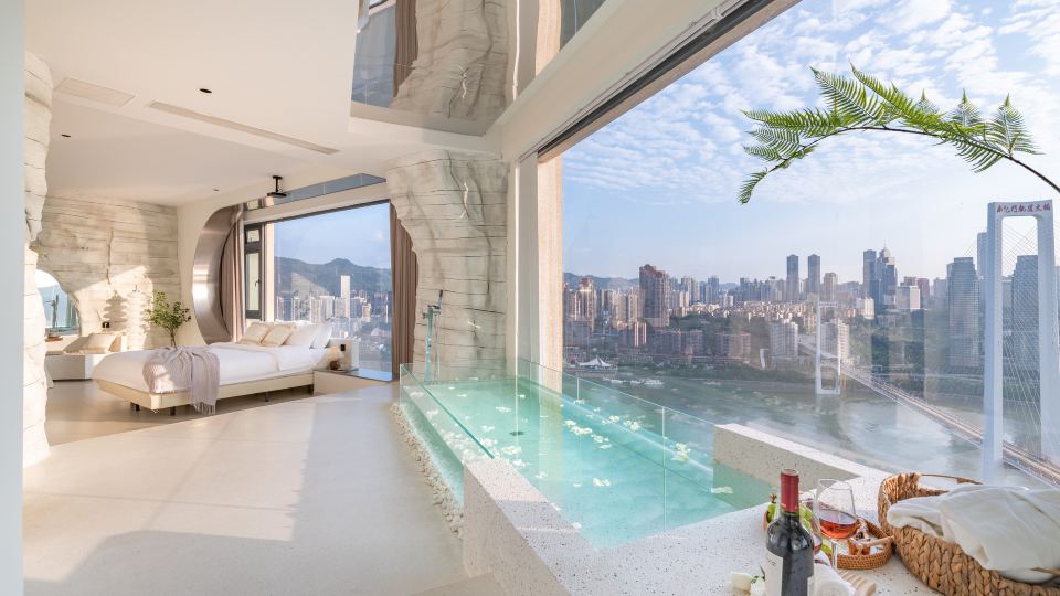 YOLO Skyline Riverview Designer Hotel (Chongqing Jiefangbei Hongyadong Branch)