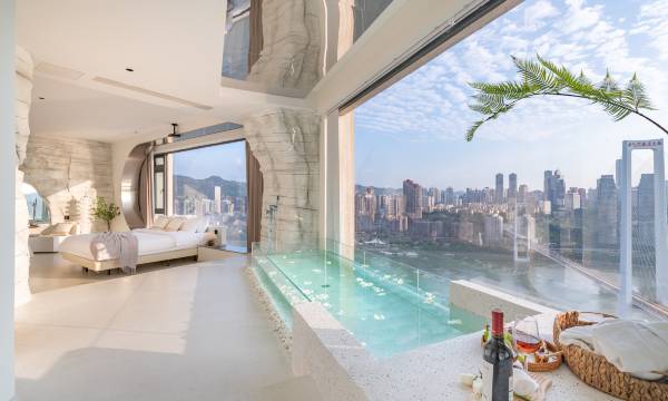 Yolo Skyline Riverview Designer Hotel (Chongqing Jiefangbei Hongyadong Branch)