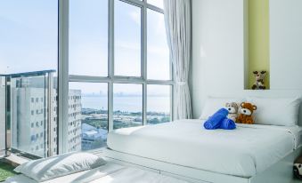 Straits Garden Deluxe Hotel Suites