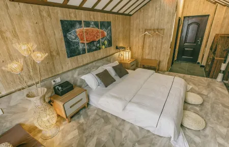 Manshi Time Art Hotel (Wuhan Happy Valley Renhe Road Subway Station) Отели рядом с достопримечательностью «Wuhan University of Science and Technology Qingshan Campus»