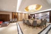 Kashgar Qianhai Hotel - parking