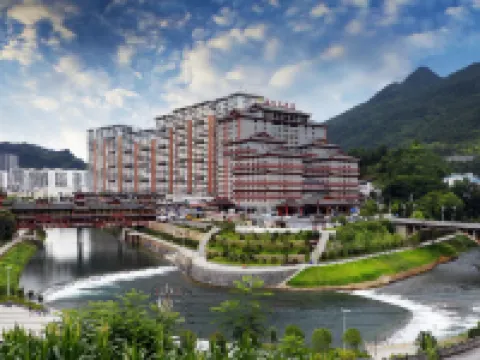 Yuanlong Hotel Hotel di Hefeng