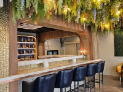 โรงแรมมนตรีภูเก็ต โรงแรมในภูเก็ต