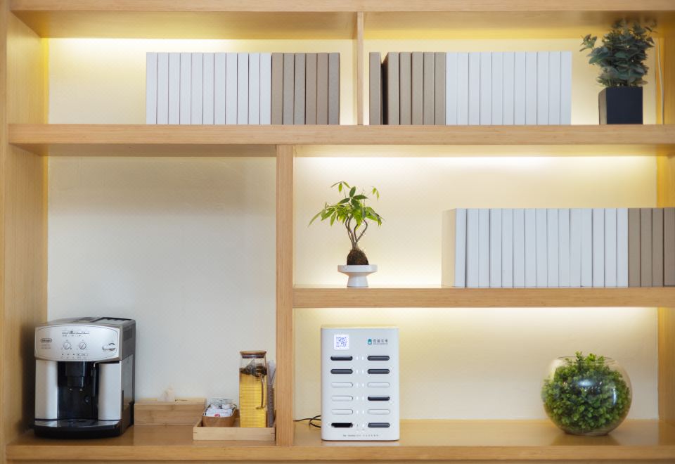 5. 조이 라이프 호..